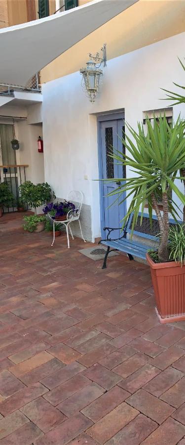 Hotel Borgo Dei Pescatori Lecco Exterior foto